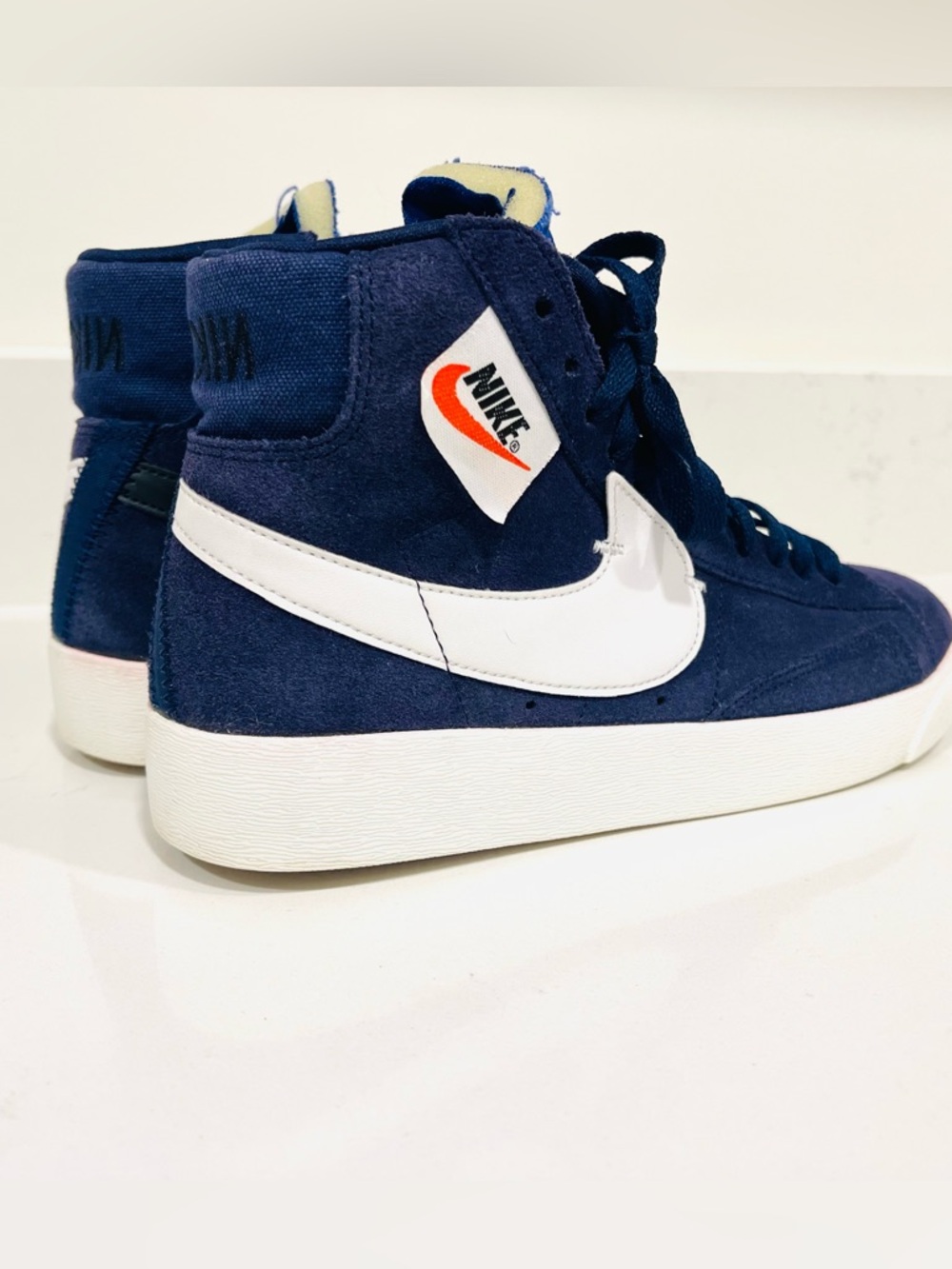 Nike Blazer Suede Hightop Sneakers 7.5 EUC